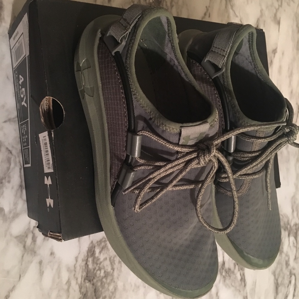 Under Armour olive 4.5Y shoes